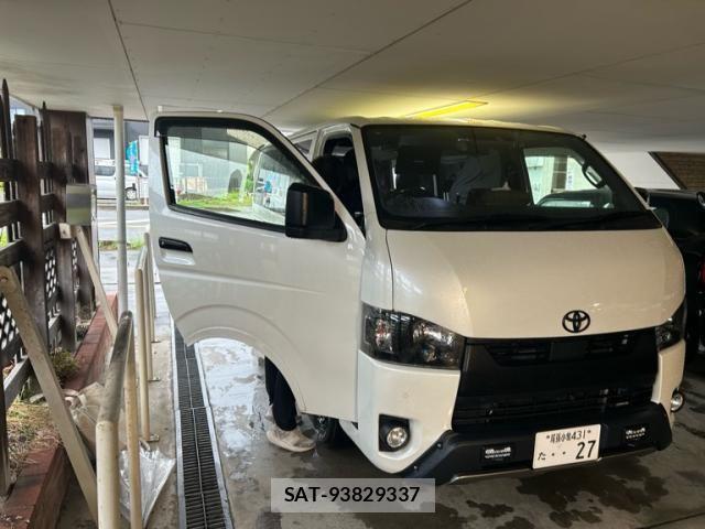 Toyota HIACE VAN 2022-01 8796131-2
