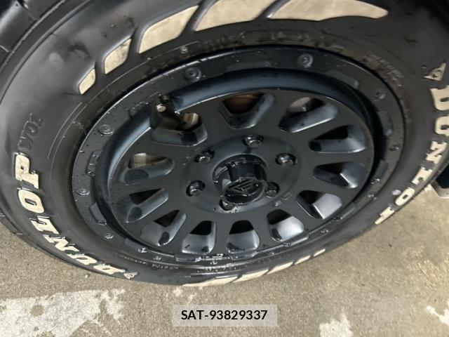 Toyota HIACE VAN 2022-01 8796131-3