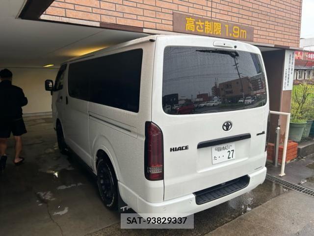 Toyota HIACE VAN 2022-01 8796131-6