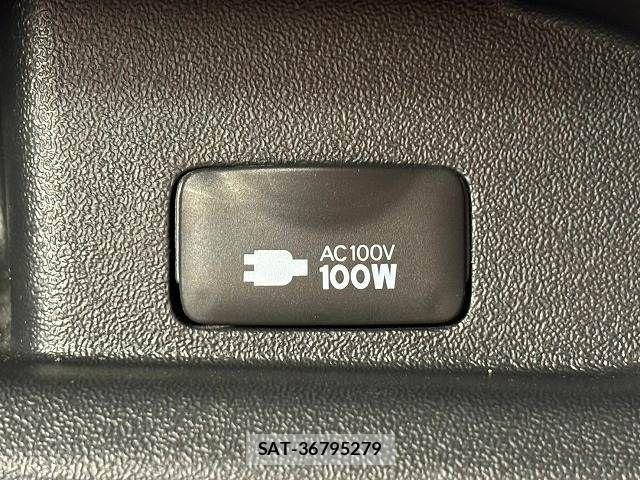 Toyota HIACE VAN 2022-08 8796130-9