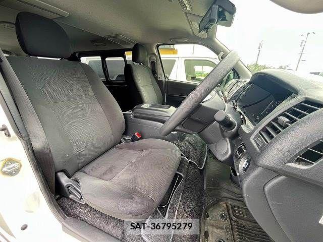 Toyota HIACE VAN 2022-08 8796130-10