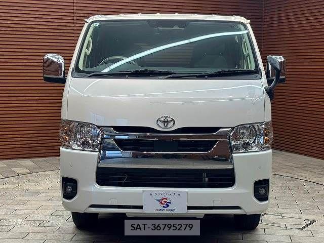 Toyota HIACE VAN 2022-08 8796130-14