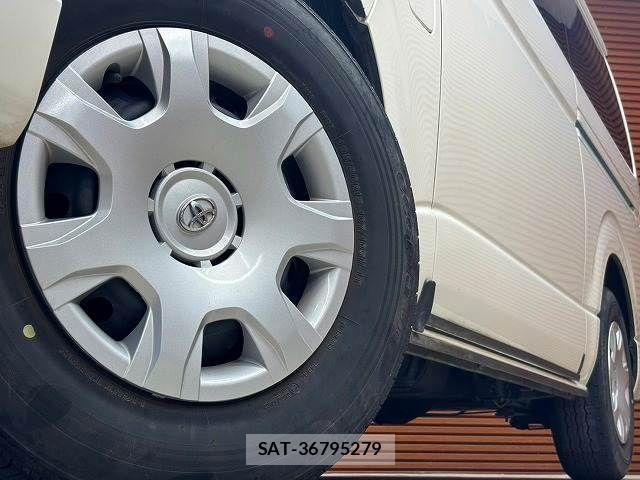 Toyota HIACE VAN 2022-08 8796130-19