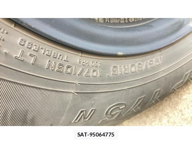 Toyota HIACE VAN 2007-06 8796133-6