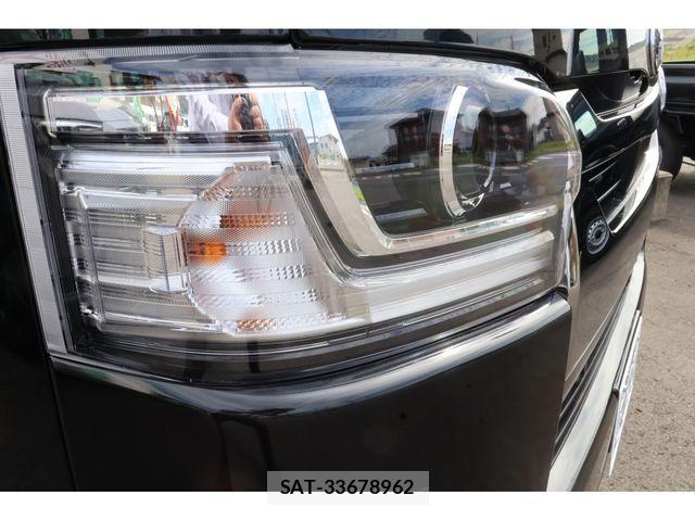 Toyota HIACE VAN 2026-09 8829304-10