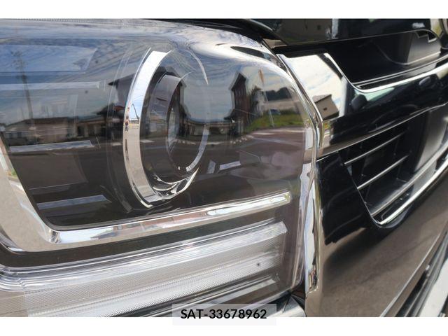 Toyota HIACE VAN 2026-09 8829304-11