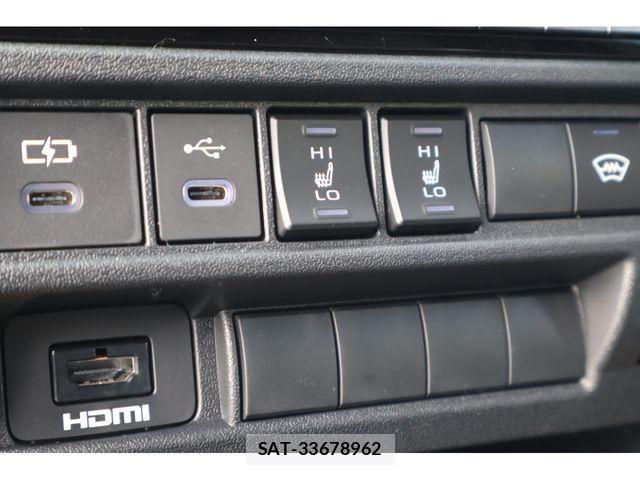 Toyota HIACE VAN 2026-09 8829304-20