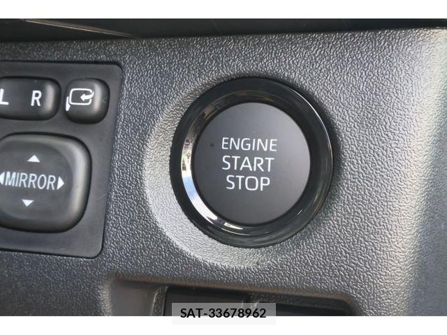 Toyota HIACE VAN 2026-09 8829304-23