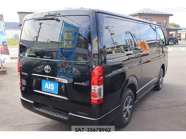 Toyota HIACE VAN 2026-09 8829304-2