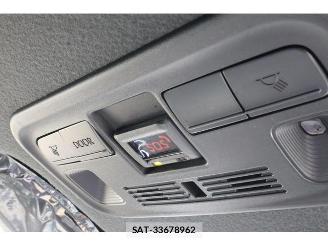 Toyota HIACE VAN 2026-09 8829304-7