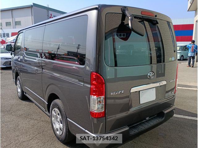 Toyota HIACE VAN 2019-03 8829316-4