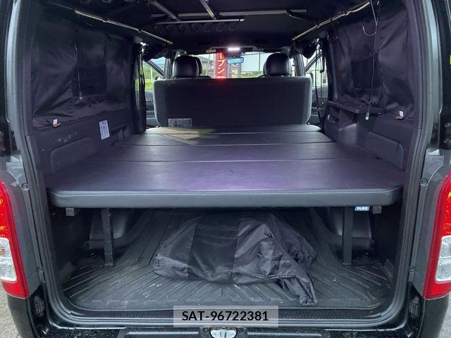 Toyota HIACE VAN 2022-07 8829312-9