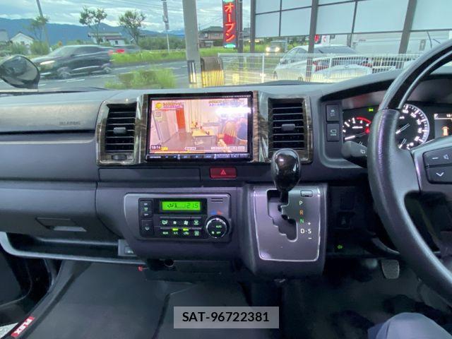 Toyota HIACE VAN 2022-07 8829312-16