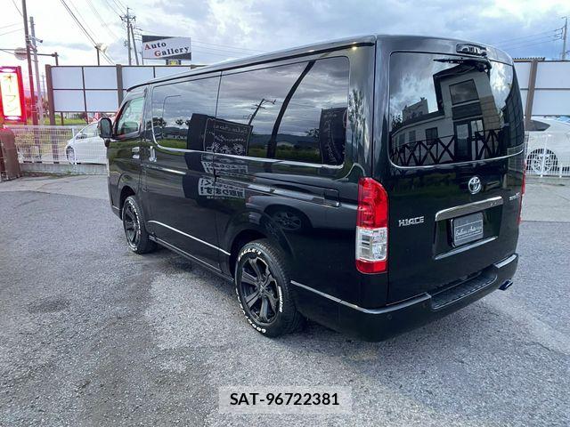 Toyota HIACE VAN 2022-07 8829312-5