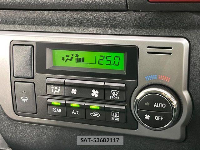 Toyota HIACE VAN 2026-02 8829306-7