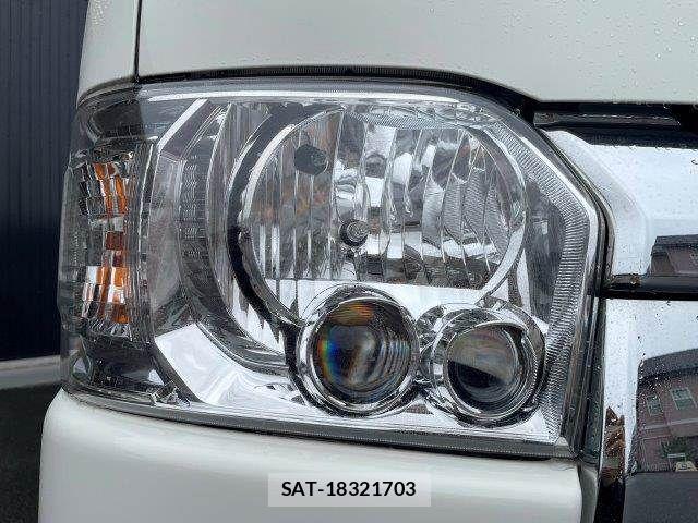 Toyota HIACE VAN 2018-04 8829315-24