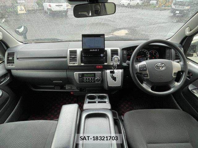 Toyota HIACE VAN 2018-04 8829315-2