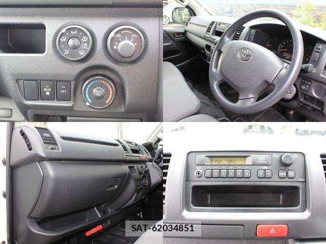 Toyota HIACE VAN 2017-04 8849244-17