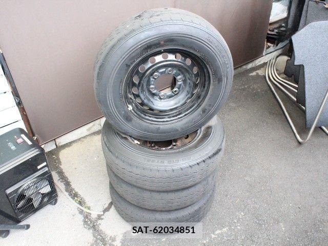 Toyota HIACE VAN 2017-04 8849244-22