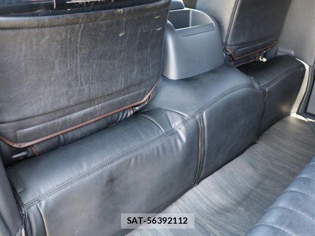 Toyota HIACE VAN 2023-01 8849240-3