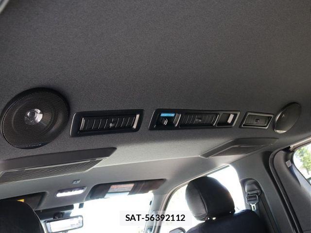 Toyota HIACE VAN 2023-01 8849240-6