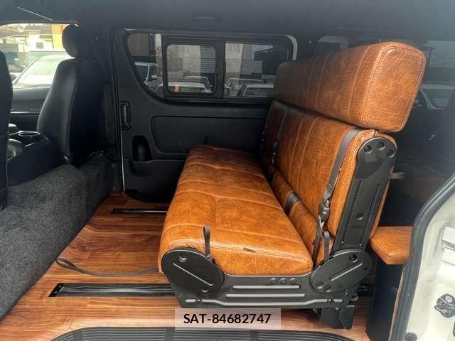 Toyota HIACE VAN 2022-05 8849243-9