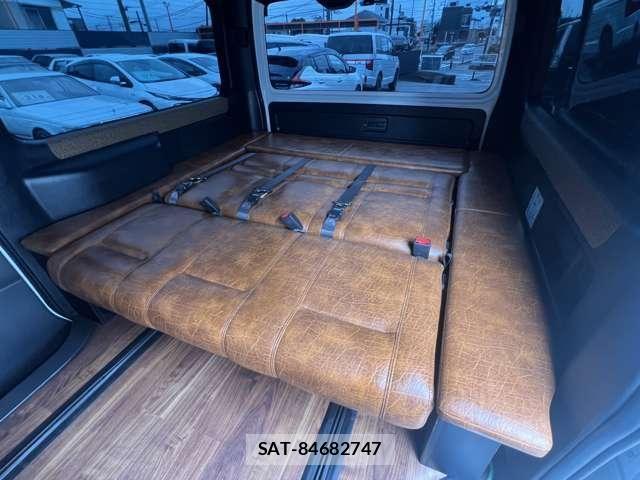 Toyota HIACE VAN 2022-05 8849243-19