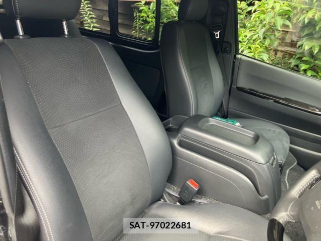 Toyota HIACE VAN 2023-07 8849239-5