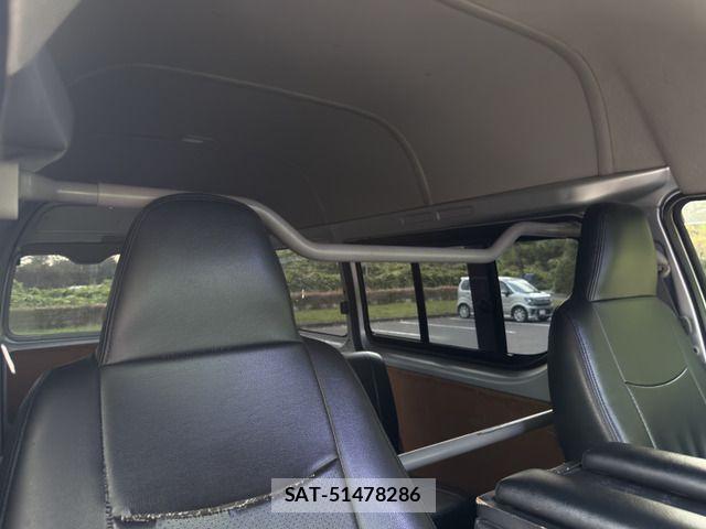 Toyota HIACE VAN 2010-07 8848059-14
