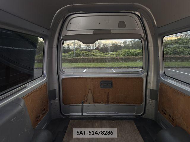 Toyota HIACE VAN 2010-07 8848059-18