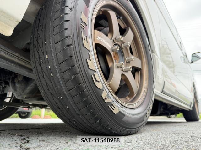 Toyota HIACE VAN 2019-06 8849242-10