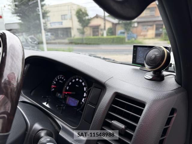 Toyota HIACE VAN 2019-06 8849242-29