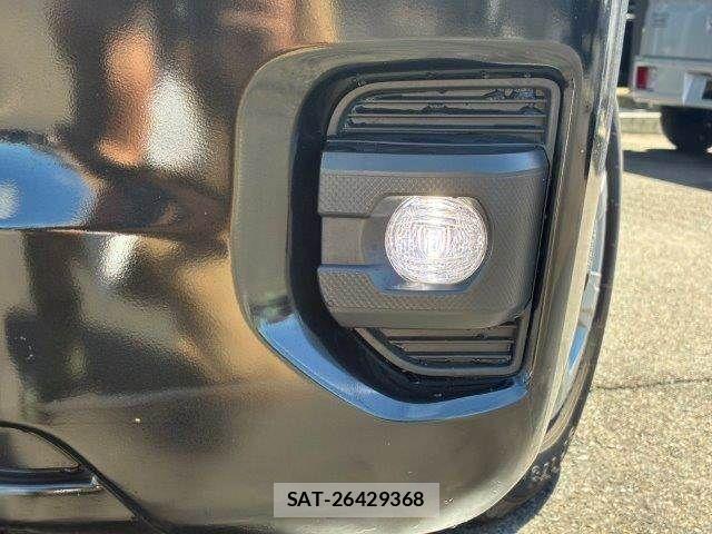 Toyota HIACE VAN 2023-09 8871131-18