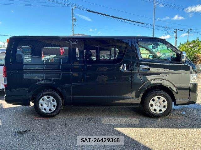 Toyota HIACE VAN 2023-09 8871131-22