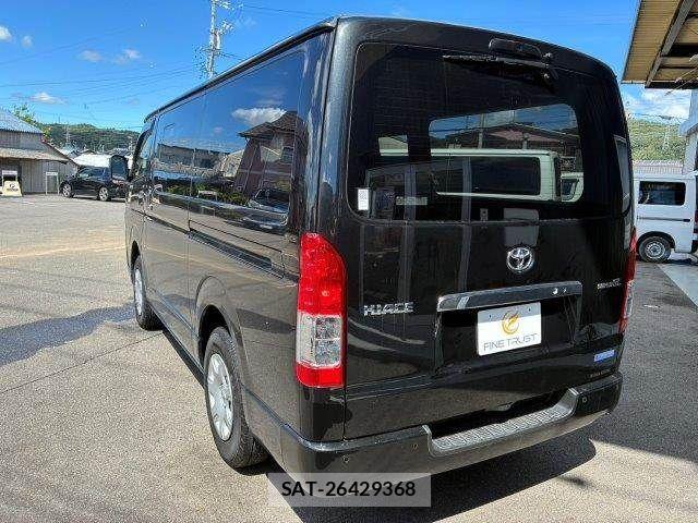 Toyota HIACE VAN 2023-09 8871131-25