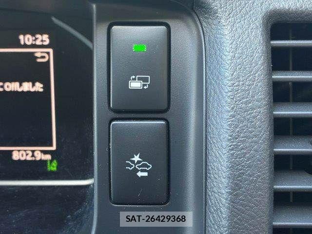 Toyota HIACE VAN 2023-09 8871131-8