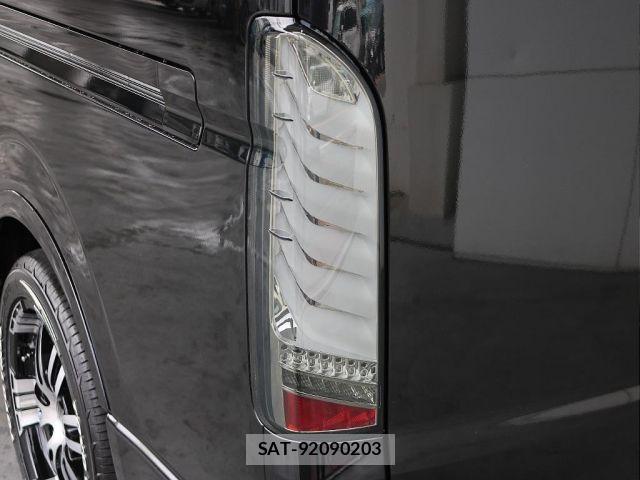 Toyota HIACE VAN 2025-01 8871127-14
