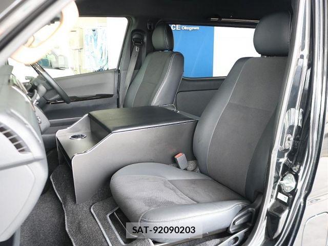 Toyota HIACE VAN 2025-01 8871127-1