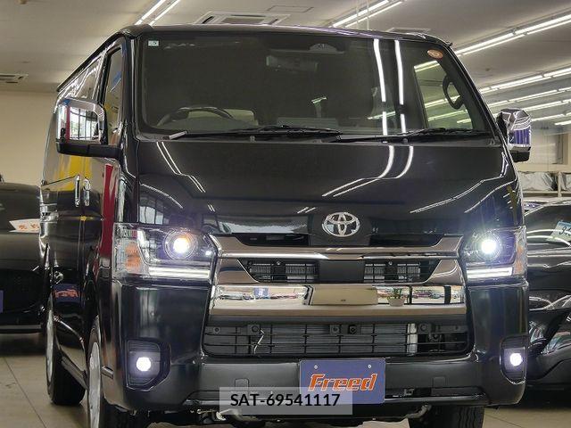 Toyota HIACE VAN 2026-07 8871125-8