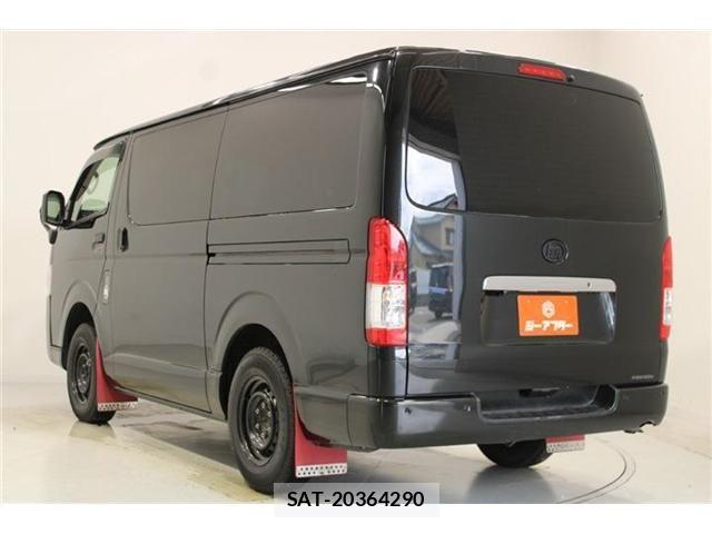 Toyota HIACE VAN 2022-04 8880006-9
