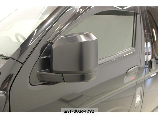 Toyota HIACE VAN 2022-04 8880006-19