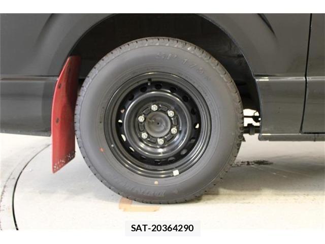 Toyota HIACE VAN 2022-04 8880006-22