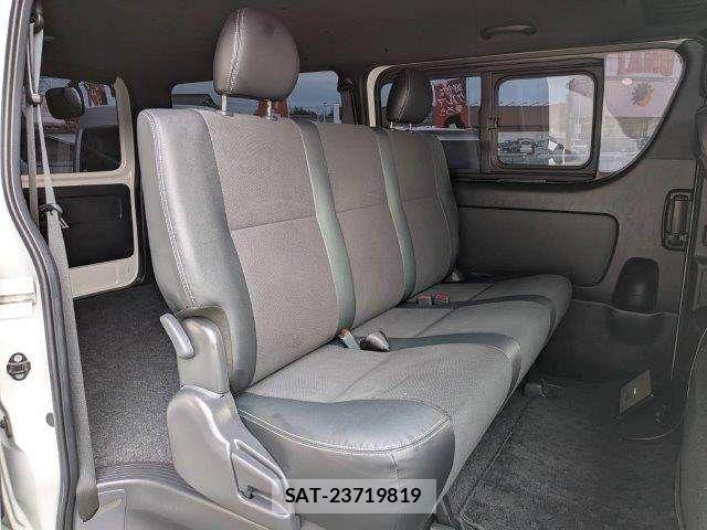 Toyota HIACE VAN 2022-03 8880007-9