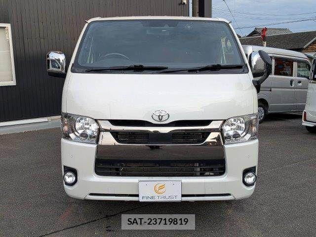 Toyota HIACE VAN 2022-03 8880007-15