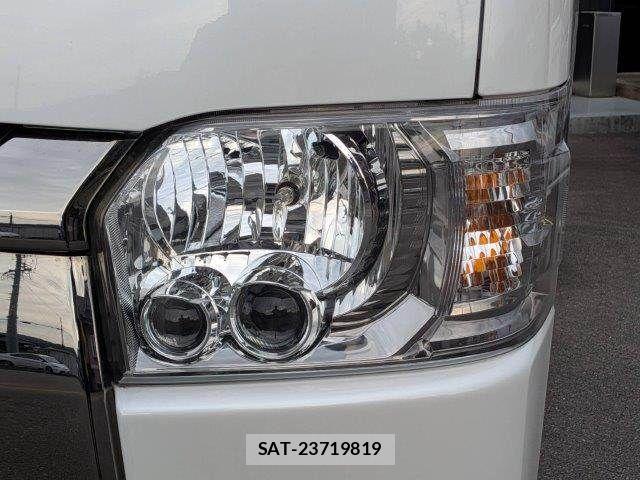 Toyota HIACE VAN 2022-03 8880007-22