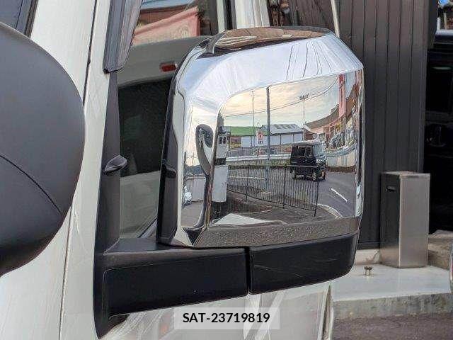 Toyota HIACE VAN 2022-03 8880007-26