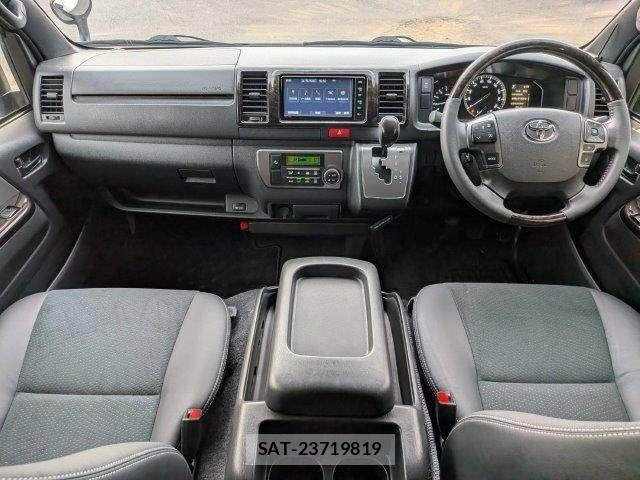 Toyota HIACE VAN 2022-03 8880007-2