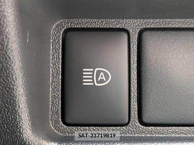 Toyota HIACE VAN 2022-03 8880007-6