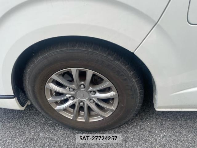 Toyota HIACE VAN 2019-11 8880005-12
