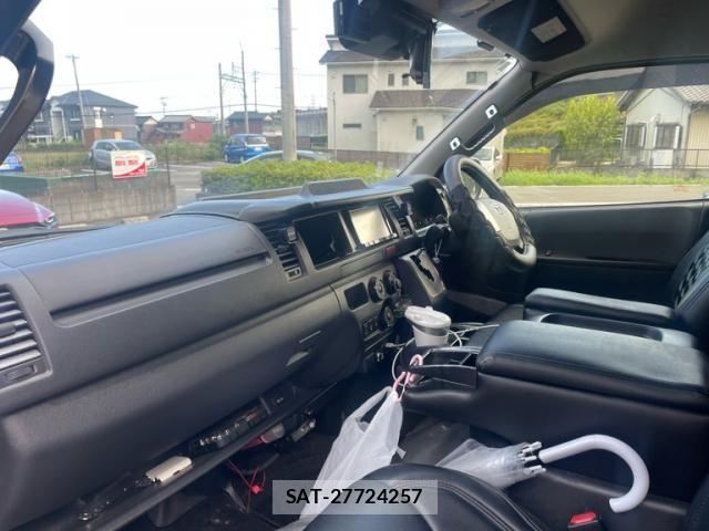 Toyota HIACE VAN 2019-11 8880005-13